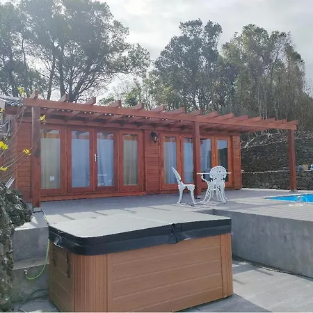 Adega Da Quinta -casa Da Pipas Madalena (Azores)