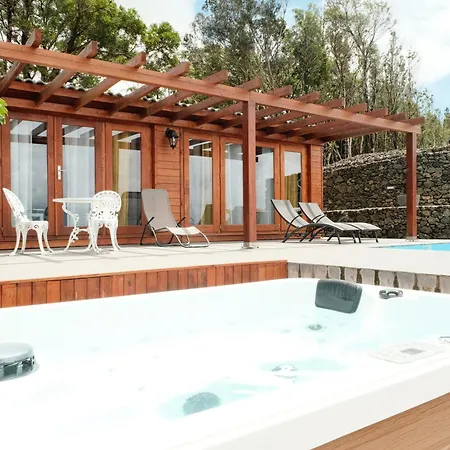 Vakantiepark Adega Da Quinta -casa Da Pipas Madalena (Azores)
