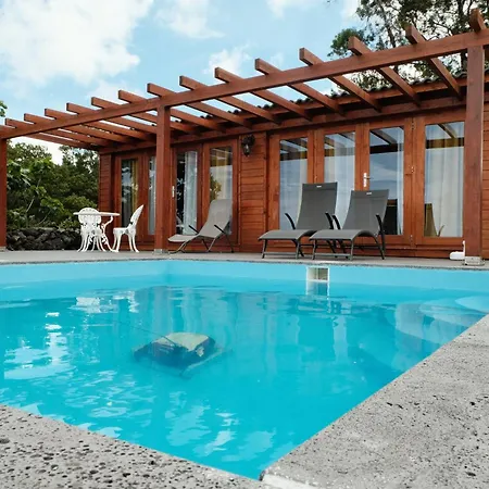 Aldeamento Turístico Adega Da Quinta -casa Da Pipas Madalena (Azores)