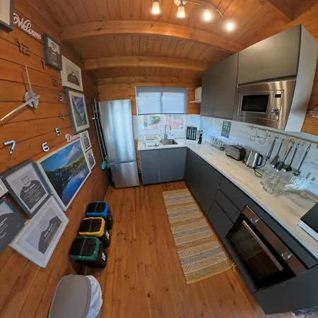 פארק נופש Adega Da Quinta -casa Da Pipas מדלנה