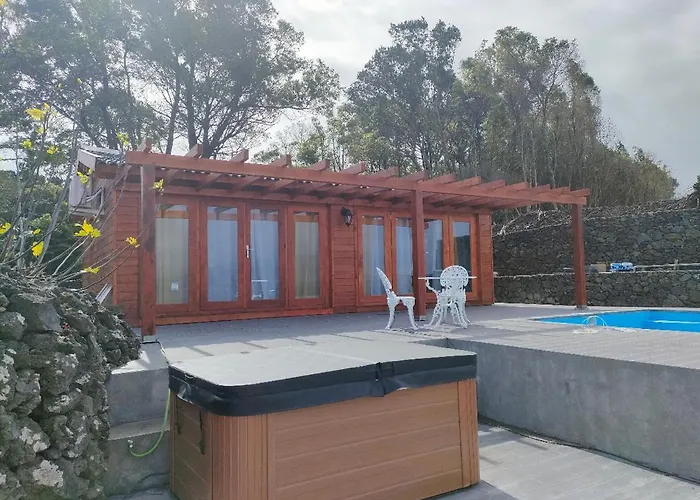 Adega Da Quinta -casa Da Pipas Madalena (Azores)